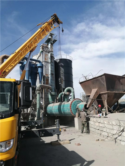 青州市设备搬运等各类工程项目中，吊车起着关键作用