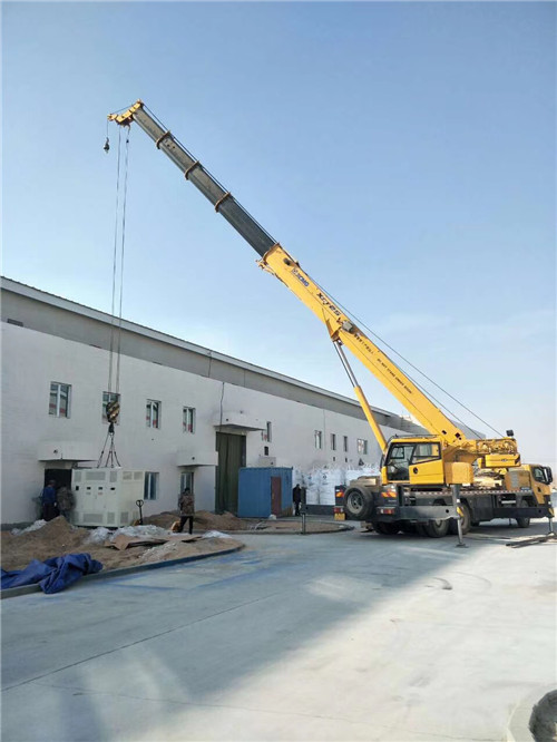 青州市“超载就喊停”—— 吊车的 “重量保镖” 技术